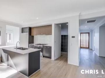 Deal! 29 Timothy Crescent, ROSEWOOD House for rent Listed by.