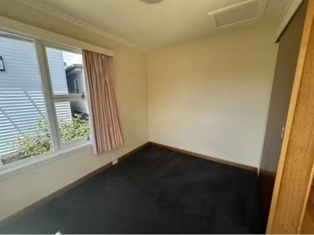 Deal! 29 Athleen Ave, LENAH VALLEY House for rent Listed by A.