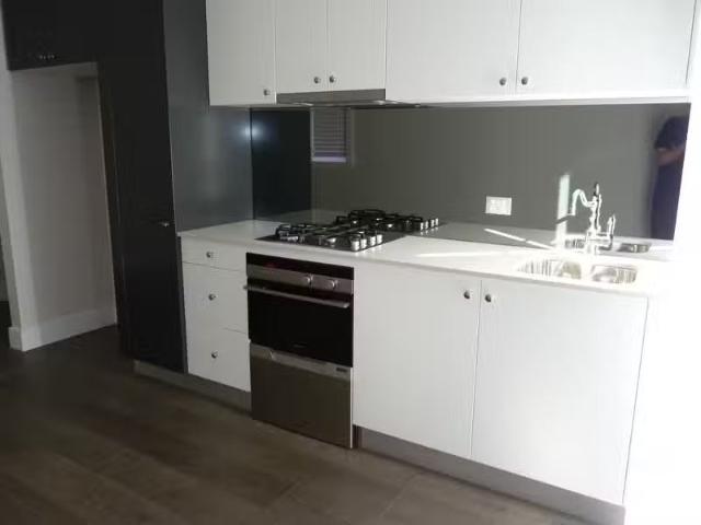 Cheap 2/9 Brighton Boulevard, Bondi Beach Apartment for rent.