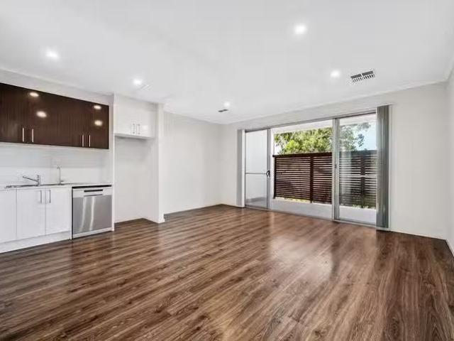 Rental! 2/9 Regency Road, Kilkenny, SA 5009