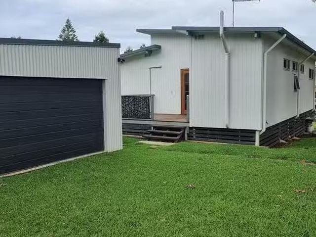 For Rent! 2 Melaleuca Drive, Lamb Island, QLD 4184