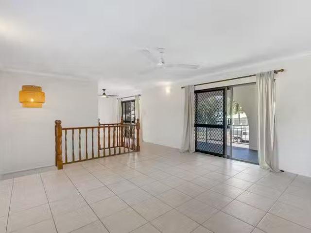 Just in! 2 Monica Close, Holloways Beach, QLD 4878