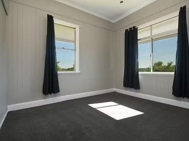 For Rent! 2 Aland Street, South Toowoomba, QLD 4350