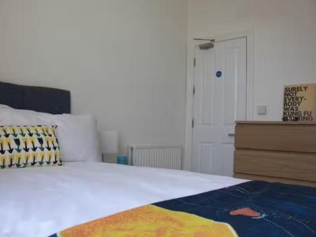 For Rent! 2 BA 1 bedroom semi detached house for rent in Locki.