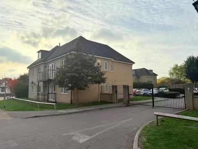 Deal! 2 BA 2 bedroom apartment for rent in Gloucester Court, H.