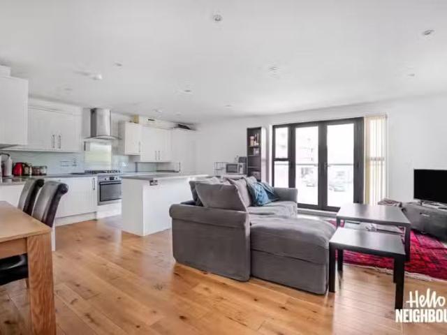 For Rent! 2 BA 2 bedroom apartment for rent in Masons Hill, Br.