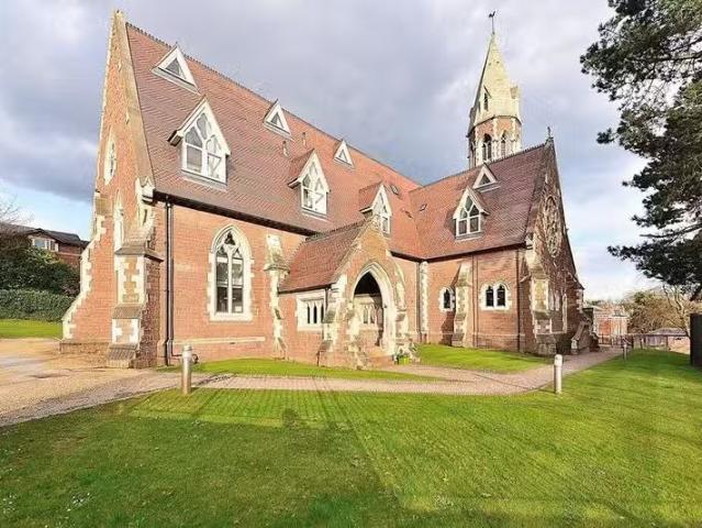 Cheap 2 BA 2 bedroom apartment for rent in St James Church, Ed.