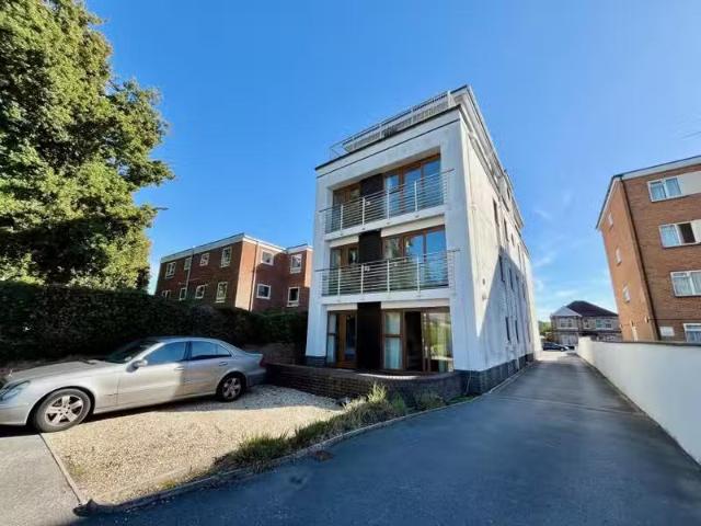 For Rent! 2 BA 2 bedroom apartment for rent in Richmond Park R.