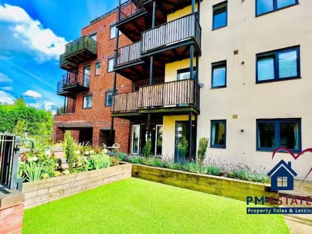 For Rent! 2 BA 2 bedroom apartment for rent in Tanners Wharf.