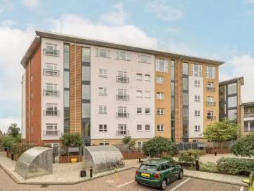 New 2 BA 2 bedroom flat for rent in Marcon Place, Marcon Place.