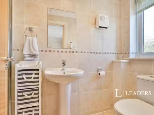 New 2 BA 2 bedroom flat for rent in Berrington, 74 Becton Lane.