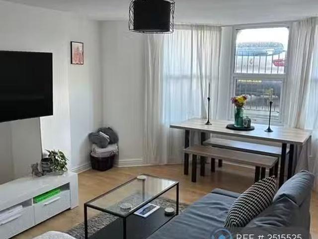 For Rent! 2 BA 2 bedroom flat for rent in Channel View Crescen.