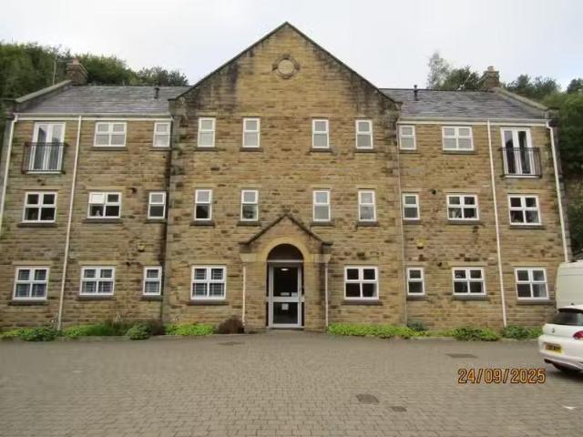 Rental! 2 BA 2 bedroom ground floor flat for rent in Beckside.