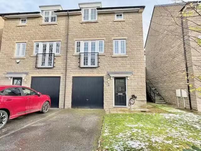Cheap 2 BA 3 bedroom house for rent in Bluebell Drive, Wyke, B.
