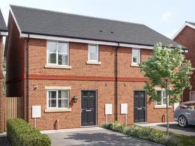 For Rent! 2 BA 3 bedroom semi detached house for rent in Deck.