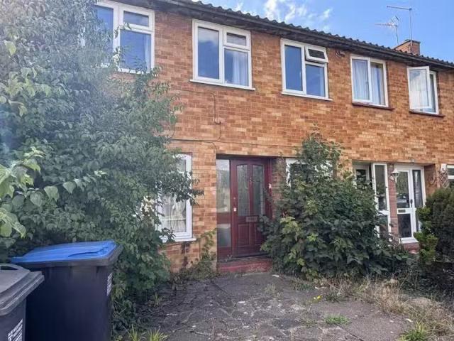 Deal! 2 BA 4 bedroom house for rent in Bradshaws, Hatfield, AL10