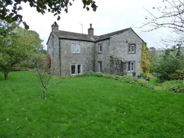 Deal! 2 BA 4 bedroom house for rent in Conistone, Skipton, BD23