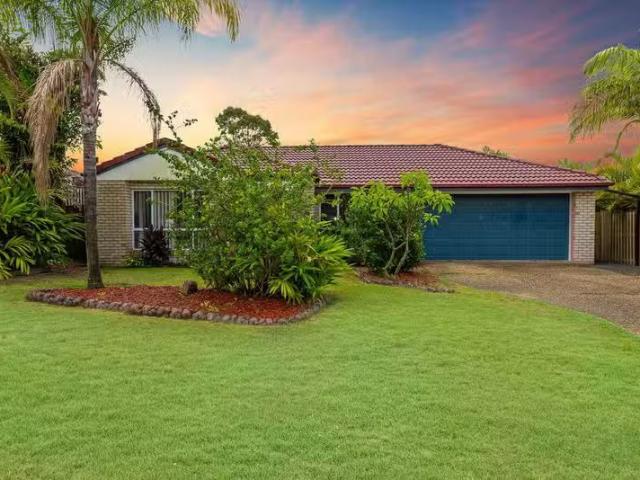 Cozy 2 BA 7 Bedroff Street, Upper Coomera, QLD 4209 House fo.