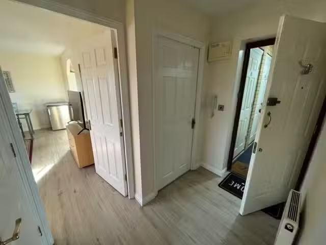 Just in! 2 bedroom apartment for rent in Montefiore Avenue, Ra.