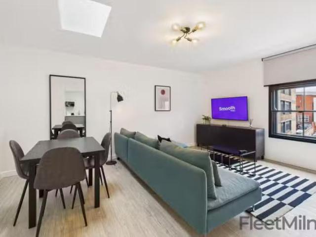Rental! 2 bedroom apartment for rent in One Five Six, Warstone.