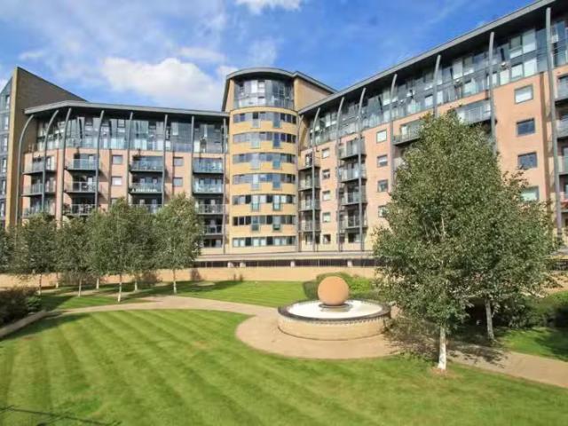 Cheap 2 bedroom flat for rent in Victoria Mills, Salts Mill Ro.