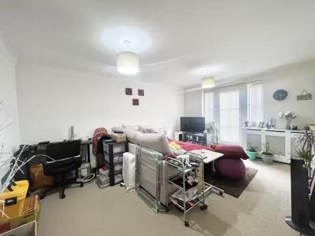 Rental! 2 bedroom flat for rent in Addison Court, Epping, CM16