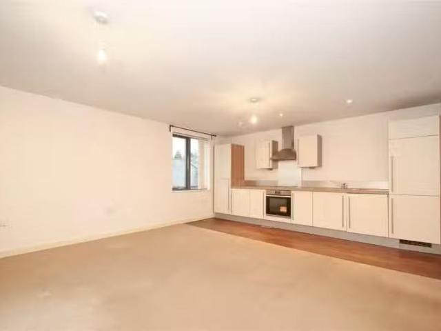 Cozy 2 bedroom flat for rent in Albert Street, Baildon, Shiple.