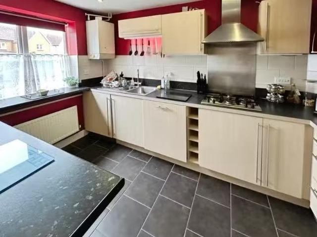 For Rent! 2 bedroom flat for rent in Lower Corniche, Hythe, CT21