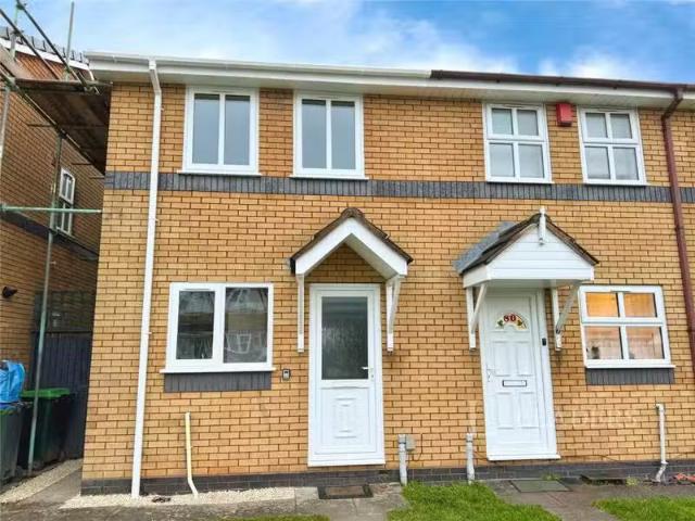 Just in! 2 bedroom semi detached house for rent in Waterways D.