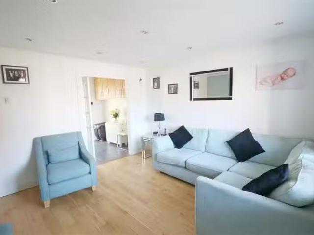 Rental! 2 bedroom semi detached house for rent in Bulrush Clos.