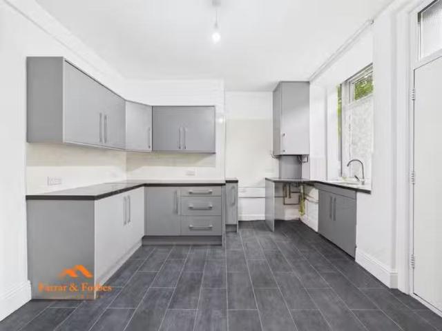Nice 2 bedroom terraced house for rent in Hey Street, Nelson.