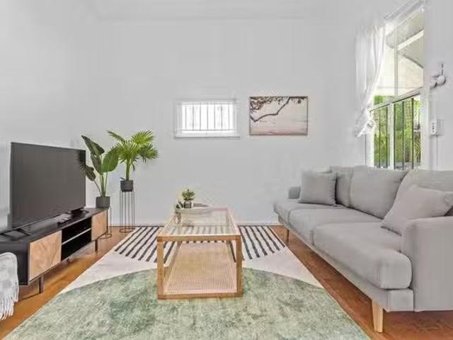 Just in! 2 BR Agnes Street