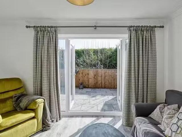 For Rent! 2 BR Brook Street
