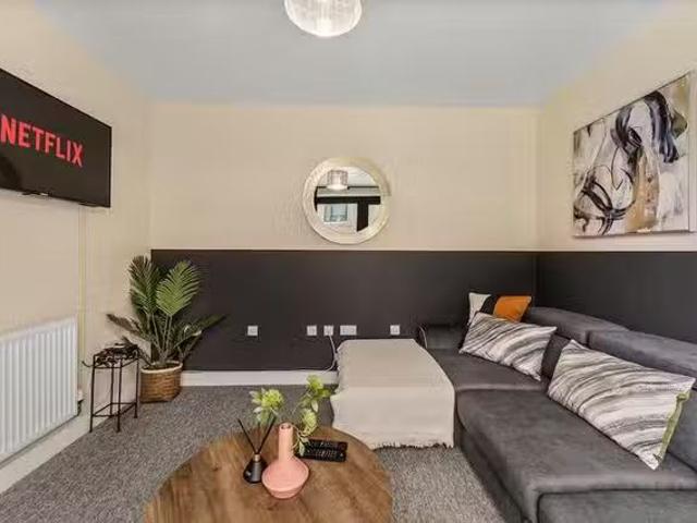 Rental! 2 BR Castle Croft Drive