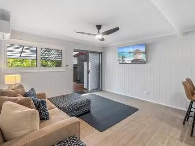 Just in! 2 BR Goonawarra Drive