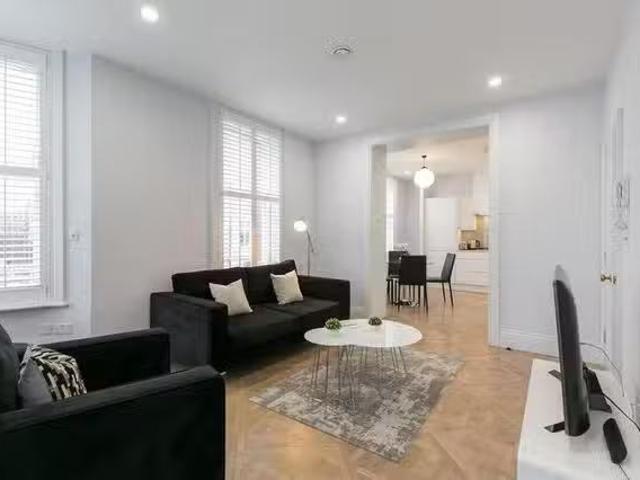 New 2 BR Shaftesbury Avenue