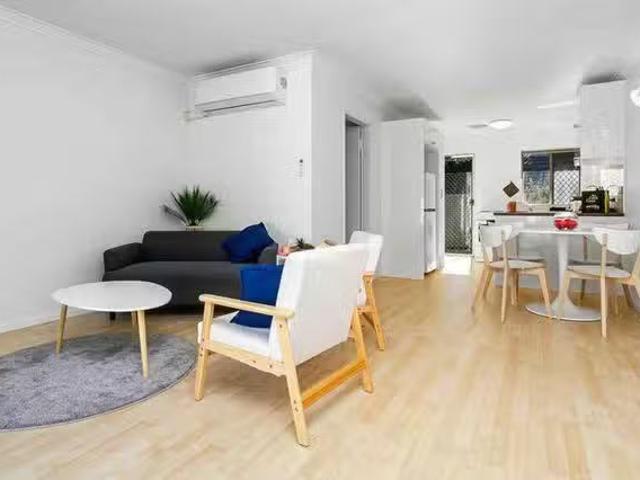 Unique 2 BR Waddell Road