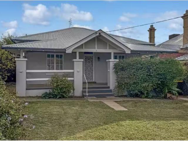 Cozy 2 BR 14 Elgin Street, FORBES House for rent Listed by Be.