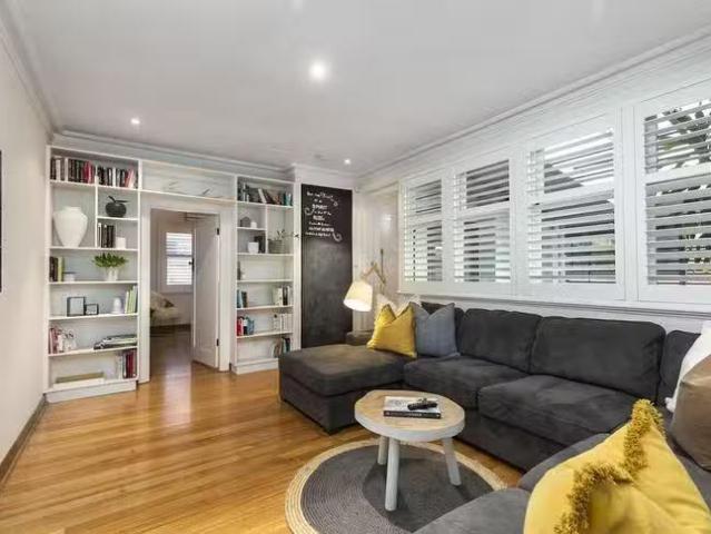 Deal! 2 BR 14 Preston Avenue, Brighton, SA 5048