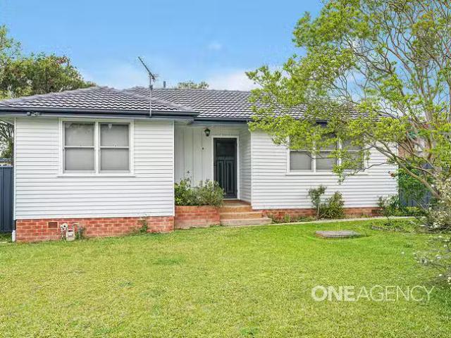 Rental! 2 BR 14 Quickmatch Street, Nowra, NSW 2541