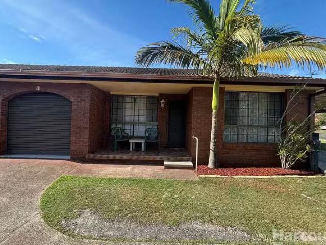 Deal! 2 BR 1/4 Roy Sanders Street, South West Rocks, NSW 2431.