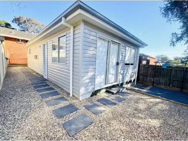 Cheap 2 BR 169A Seven Hills Road, Baulkham Hills Apartment for.