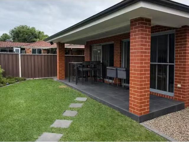Cozy 2 BR 181a Bong Bong Road, HORSLEY Apartment for rent Lis.