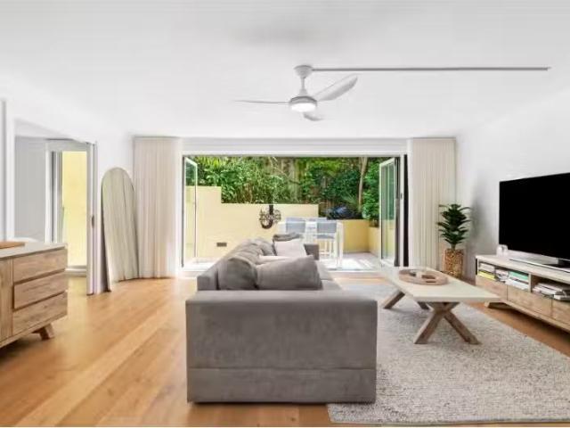 Unique 2 BR 18/44 46 Melrose Parade, Clovelly Apartment for re.