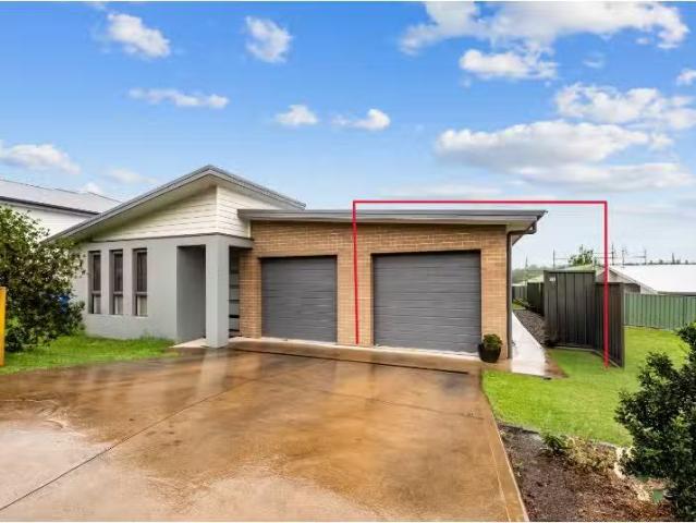 Cheap 2 BR 18 Pioneer Drive, MORISSET House for rent Listed b.