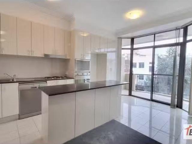 Cheap 2 BR 19/99 103 Curlewis Street, BONDI BEACH Apartment fo.