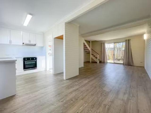 New 2 BR 1/9 Vincent Street, COFFS HARBOUR Townhouse for rent.