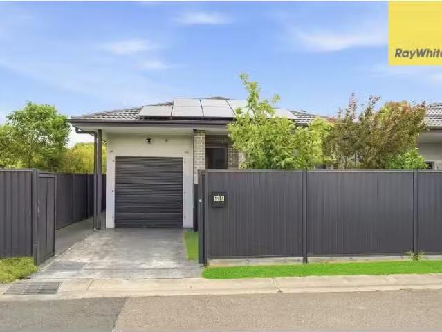 Cozy 2 BR 19A Short Street, ROSEHILL House for rent Listed by.