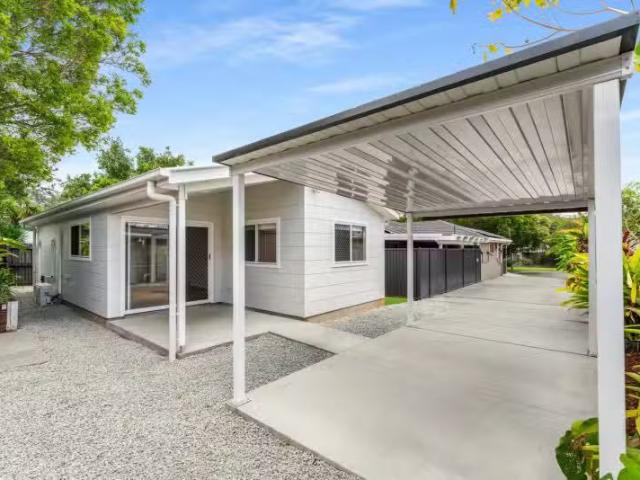 For Rent! 2 BR 100 102A Mill Street, REDLAND BAY, QLD 4165 F.