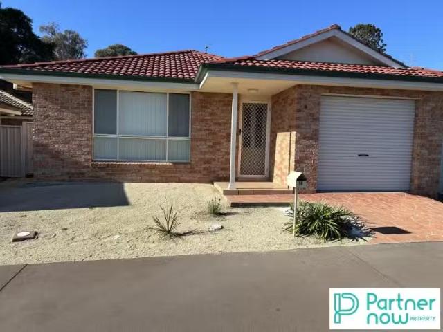 Nice 2 BR 10/27 White Street, TAMWORTH Apartment for rent Lis.